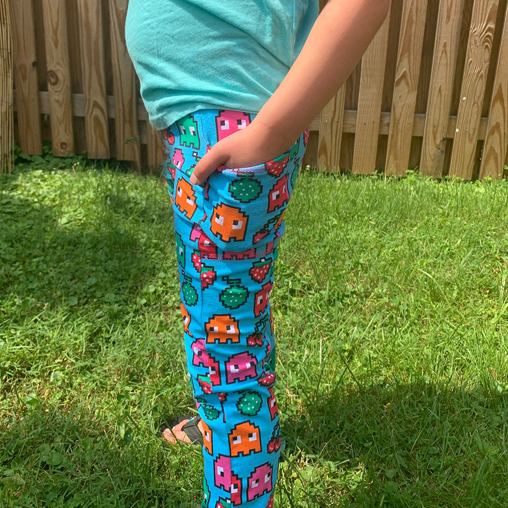 "Arcade Snacks" Video Game Ghosts Leggings With Pockets
